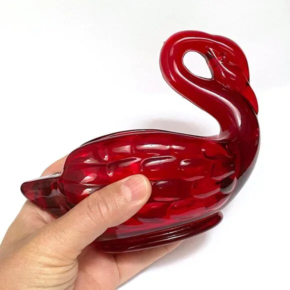 Stunning Red Swan Dish - Vintage Viking Glass - Perfect Condition - Swan Planter - Picture 4 of 7